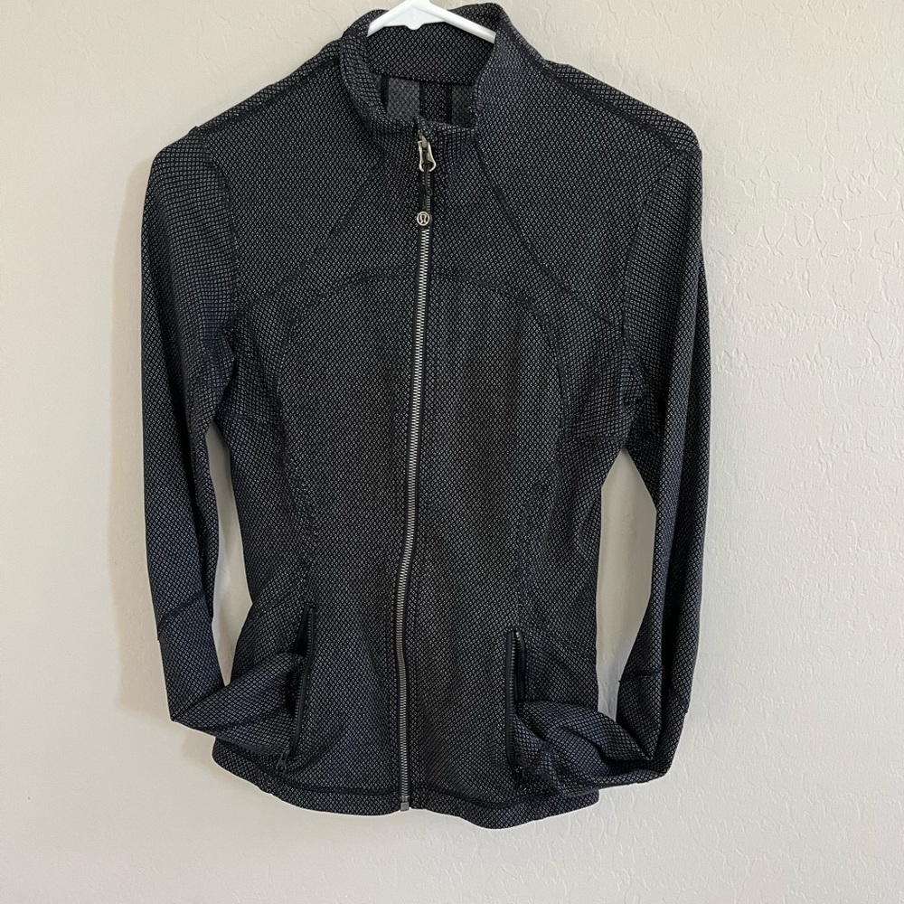 Lululemon Forme Jacket II Diamond Dot Black White